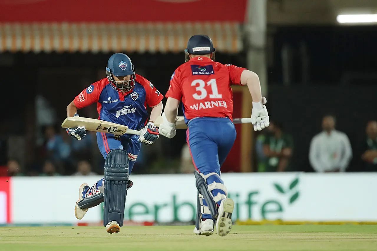 Prithvi Shaw (left) and David Warner (Pic: iplt20.com)